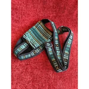 Boho Woven Water Bottle Carrier - fits 32oz/40oz HydroFlask (handmade in Peru)